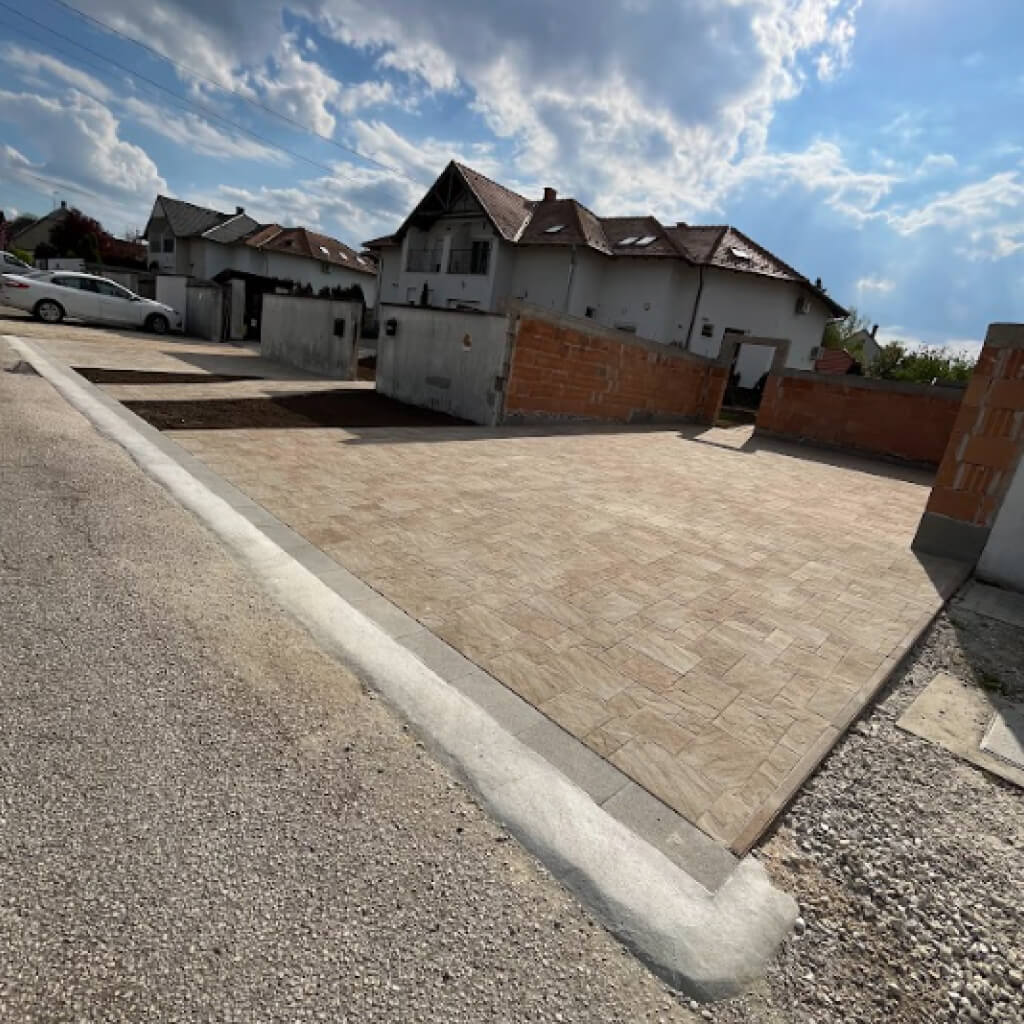 Térköves udvar